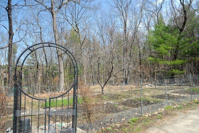 17 Wyndcliff Drive, Acton, MA 01720
