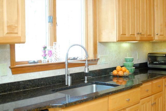 17 Wyndcliff Drive, Acton, MA 01720