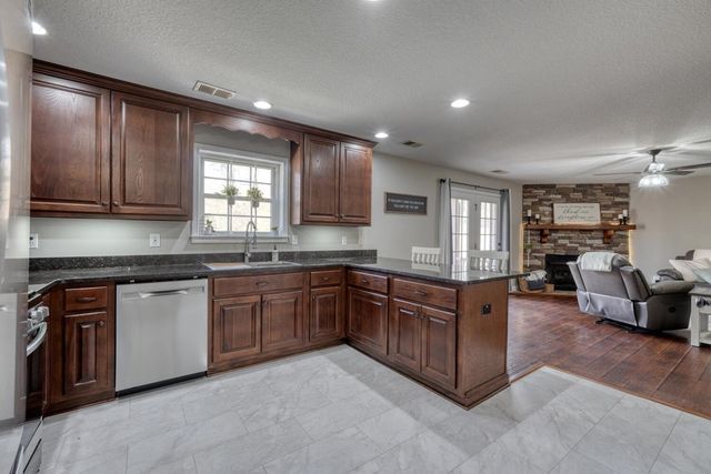 794 State Hwy 66, Young Harris, GA 30582