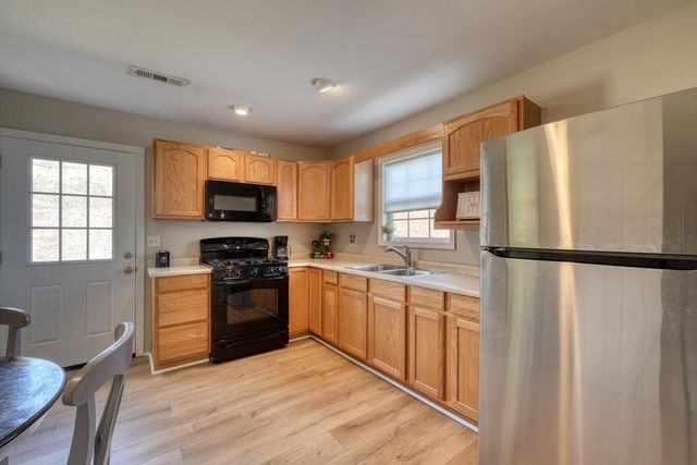 794 State Hwy 66, Young Harris, GA 30582