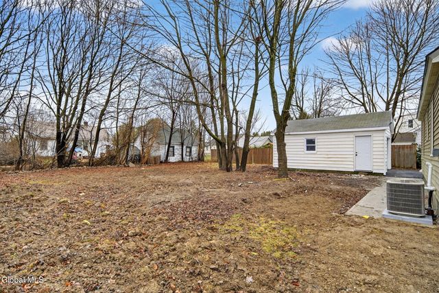 5 Nielson Road, Guilderland, NY 12085