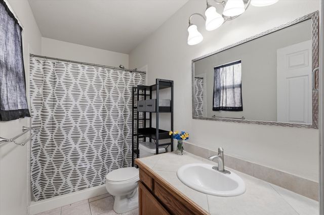 1961 Roanoke Drive NE, Rio Rancho, NM 87144