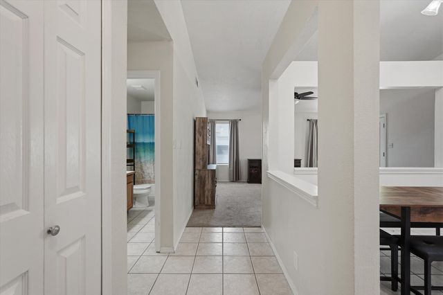 1961 Roanoke Drive NE, Rio Rancho, NM 87144