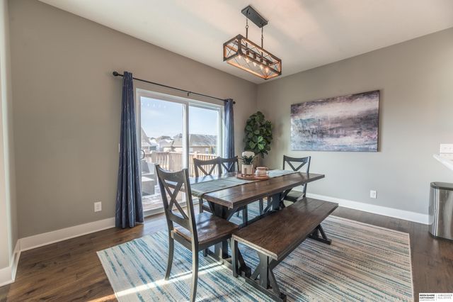 4668 N 210th Street, Elkhorn, NE 68022