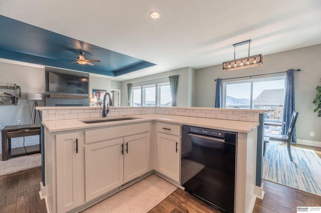 4668 N 210th Street, Elkhorn, NE 68022