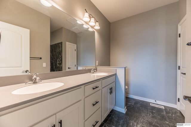 4668 N 210th Street, Elkhorn, NE 68022