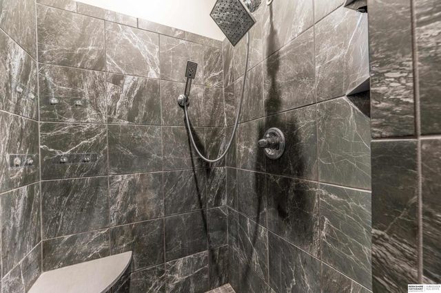 4668 N 210th Street, Elkhorn, NE 68022