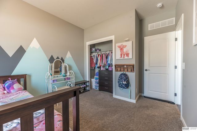 4668 N 210th Street, Elkhorn, NE 68022