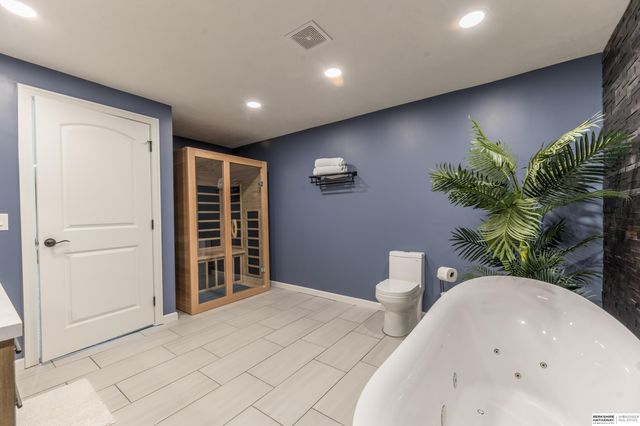 4668 N 210th Street, Elkhorn, NE 68022