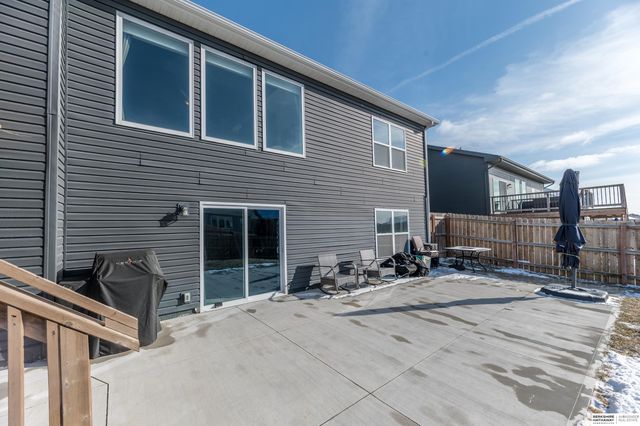 4668 N 210th Street, Elkhorn, NE 68022