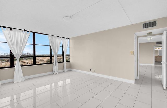 500 Three Islands Blvd 711, Hallandale Beach, FL 33009