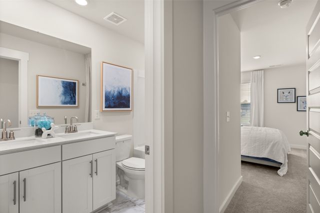 216 Crown Gardens CT, Hermitage, TN 37076