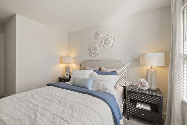 216 Crown Gardens CT, Hermitage, TN 37076