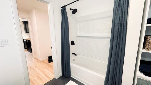 11 Mountain View Road, East Lyme, CT 06333