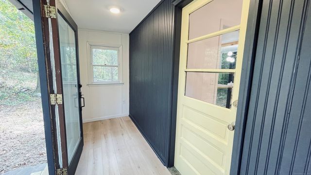11 Mountain View Road, East Lyme, CT 06333
