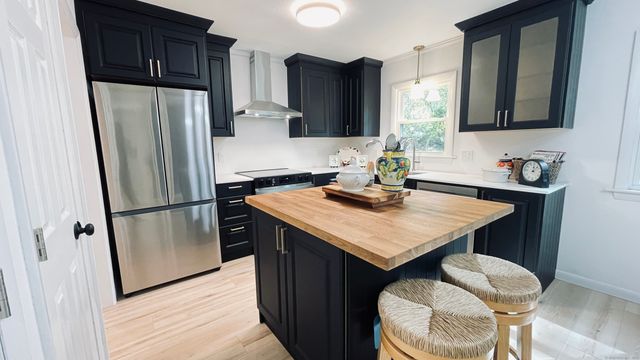 11 Mountain View Road, East Lyme, CT 06333