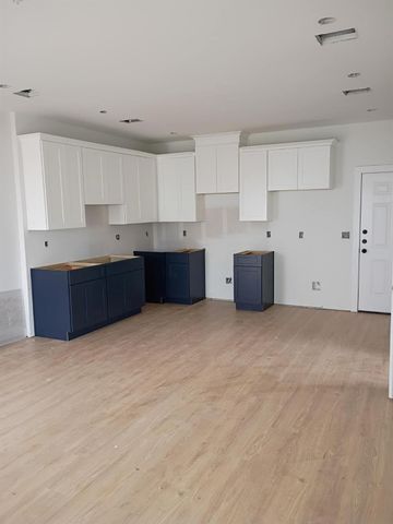 4357 Elmwood Street A-D, Houston, TX 77051