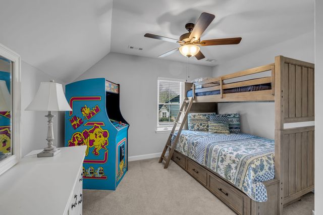 321 Evans Dr, Tullahoma, TN 37388