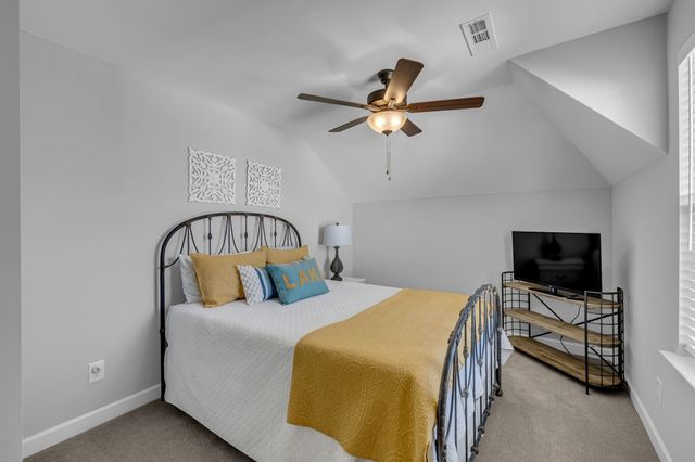 321 Evans Dr, Tullahoma, TN 37388