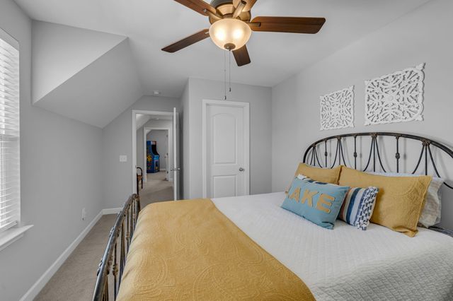 321 Evans Dr, Tullahoma, TN 37388