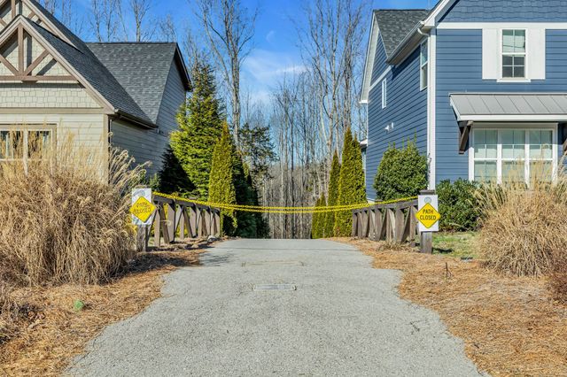 321 Evans Dr, Tullahoma, TN 37388