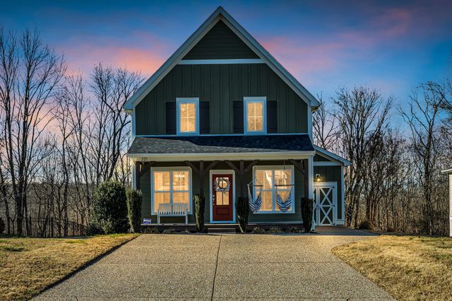 321 Evans Dr, Tullahoma, TN 37388