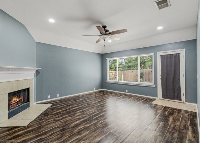 3809 San Lorenzo Drive, Denton, TX 76210