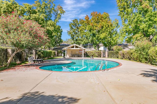 4787 HATFIELD Walkway 4, San Jose, CA 95124