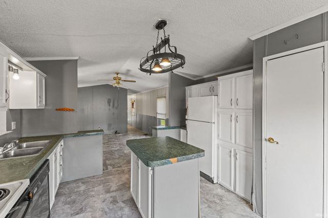 10326 Tower Road, Quincy, IN 47456