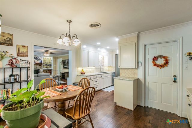 3006 LAS CRUCES Boulevard, Temple, TX 76502