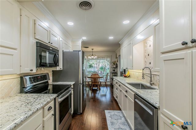 3006 LAS CRUCES Boulevard, Temple, TX 76502