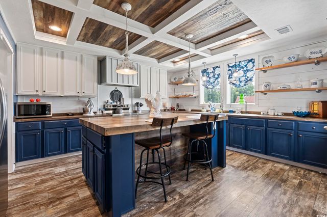 2258 Grier Dock Rd., Galivants Ferry, SC 29544