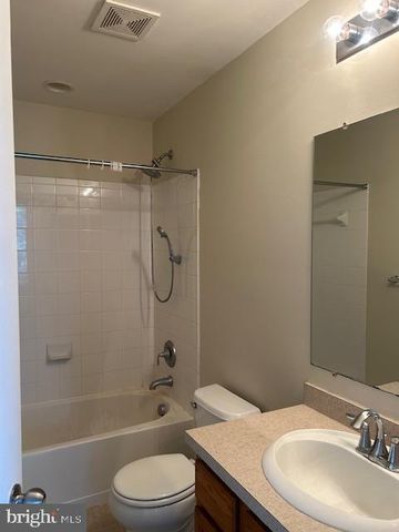 350 VOLTAIRE BLVD, Lancaster, PA 17603