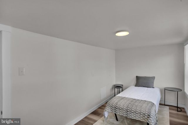 4 S MAIN ST, Bernville, PA 19506
