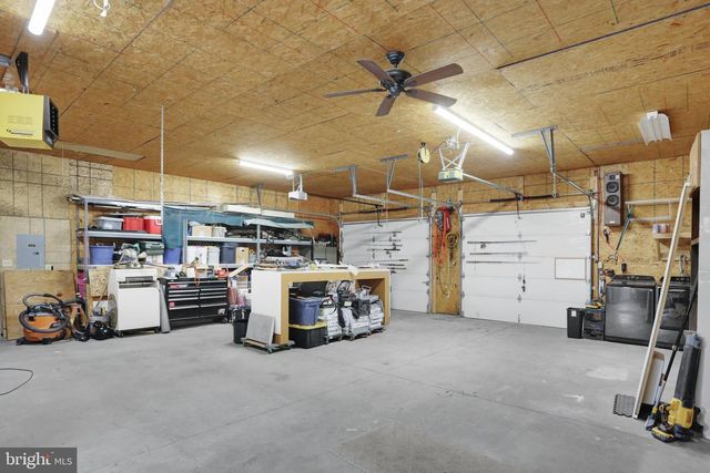 4 S MAIN ST, Bernville, PA 19506