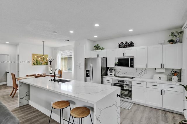 1381 Sago Ln, Weston, FL 33327