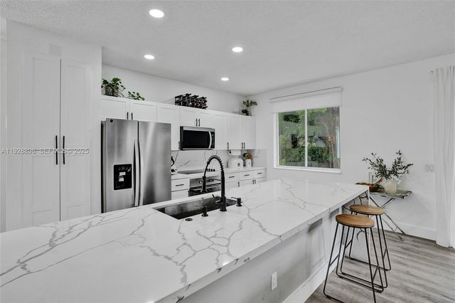 1381 Sago Ln, Weston, FL 33327