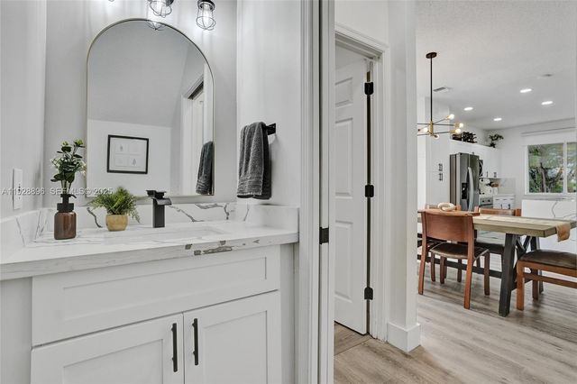 1381 Sago Ln, Weston, FL 33327