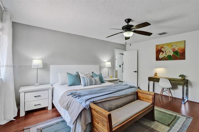 1381 Sago Ln, Weston, FL 33327