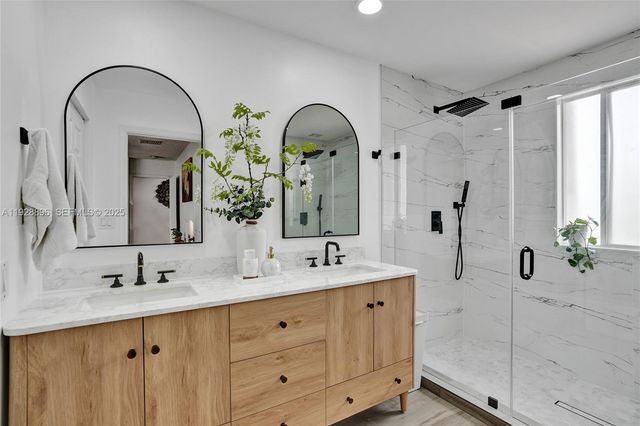 1381 Sago Ln, Weston, FL 33327