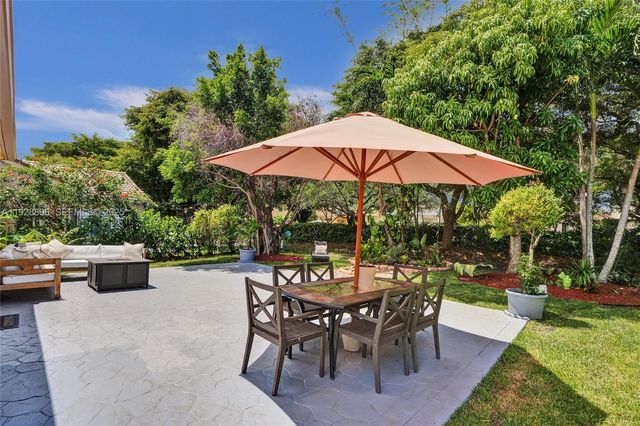 1381 Sago Ln, Weston, FL 33327