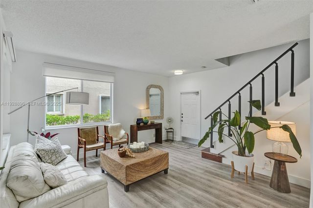 1381 Sago Ln, Weston, FL 33327