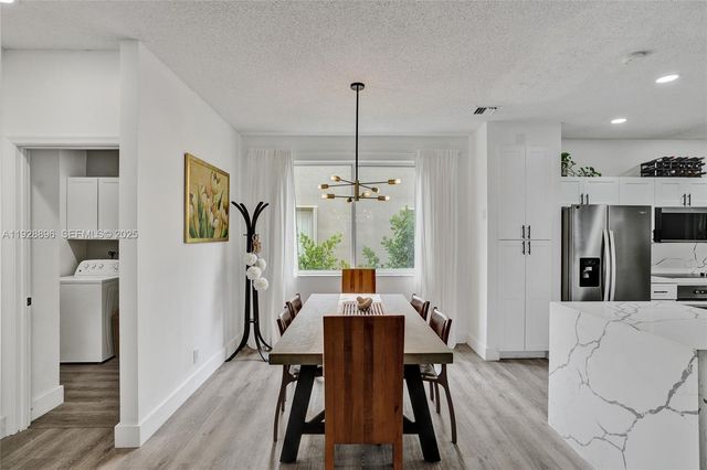 1381 Sago Ln, Weston, FL 33327