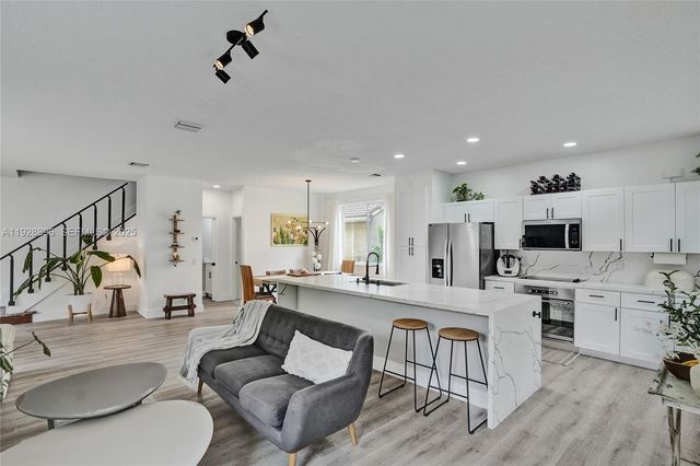 1381 Sago Ln, Weston, FL 33327