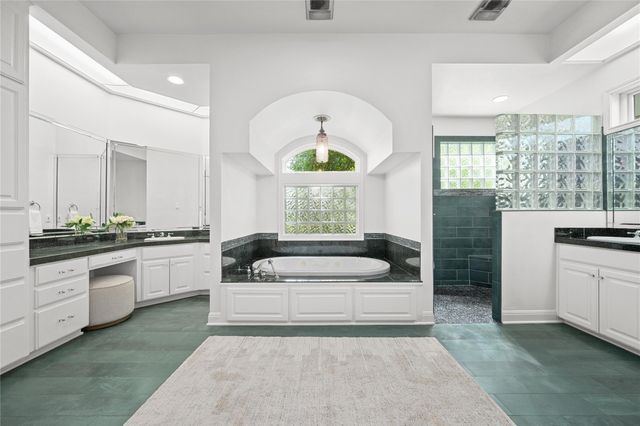 6224 Edwards Mountain CV, Austin, TX 78731