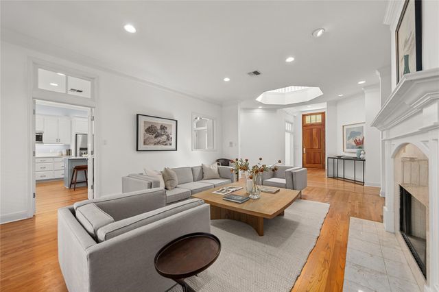 6224 Edwards Mountain CV, Austin, TX 78731