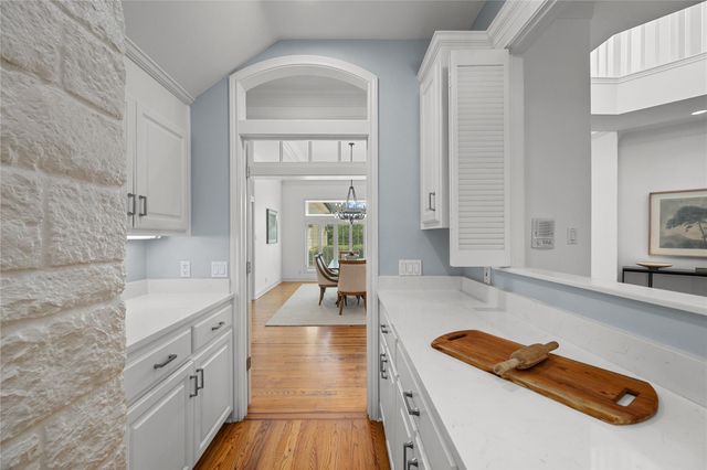 6224 Edwards Mountain CV, Austin, TX 78731