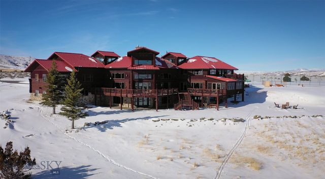 830 Castle Mountain Road, Clyde Park, MT 59018