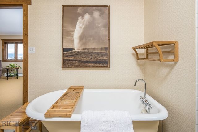 830 Castle Mountain Road, Clyde Park, MT 59018