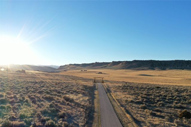 830 Castle Mountain Road, Clyde Park, MT 59018